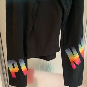 Pink vs leggings size lrg